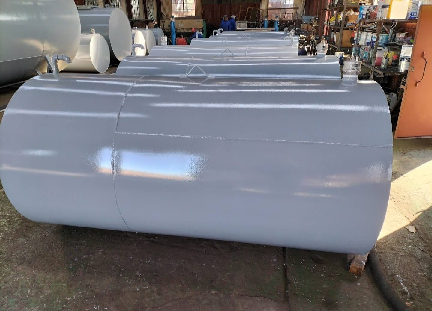 Bulk storage tanks