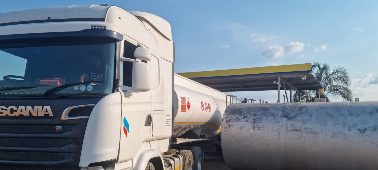 Scania prime mover